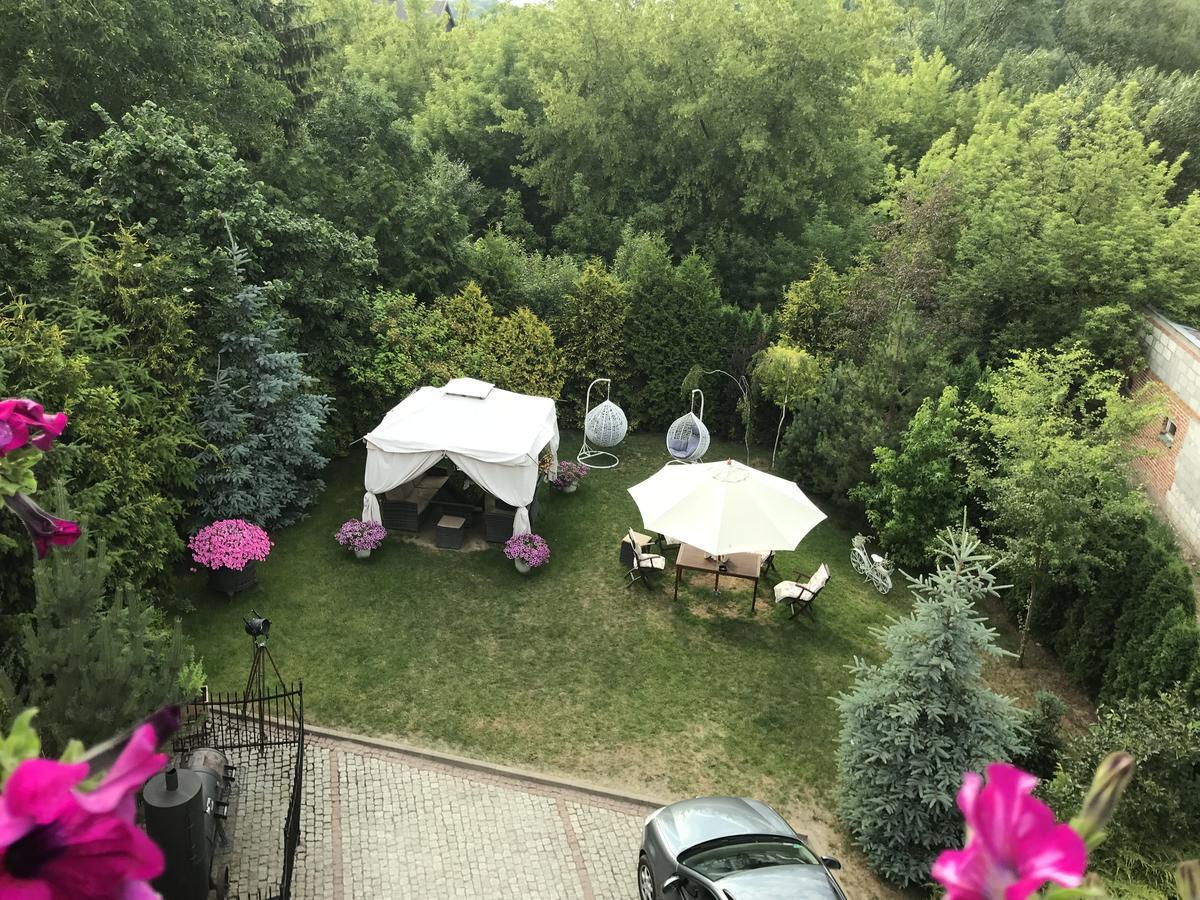 Pensjonat Rozanna Wawolnica Buitenkant foto